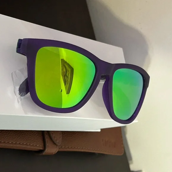 Goodr Batman and joker sunglasses brand new - Picture 3 of 5